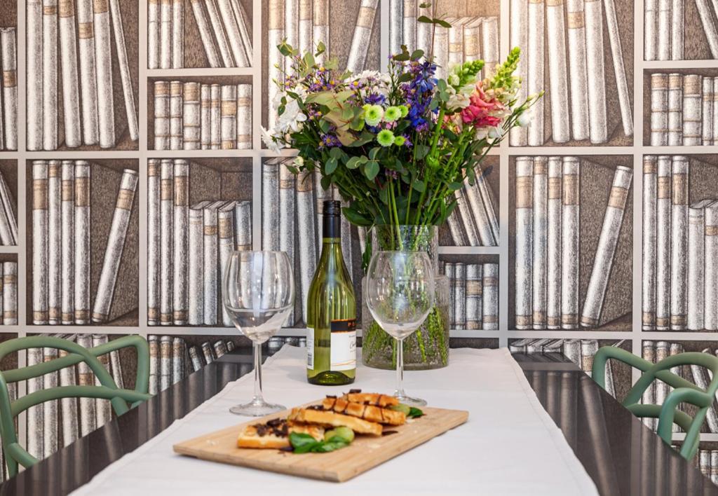 Oomph Wroclaw Deluxe Apt Ruska Apartment ภายนอก รูปภาพ