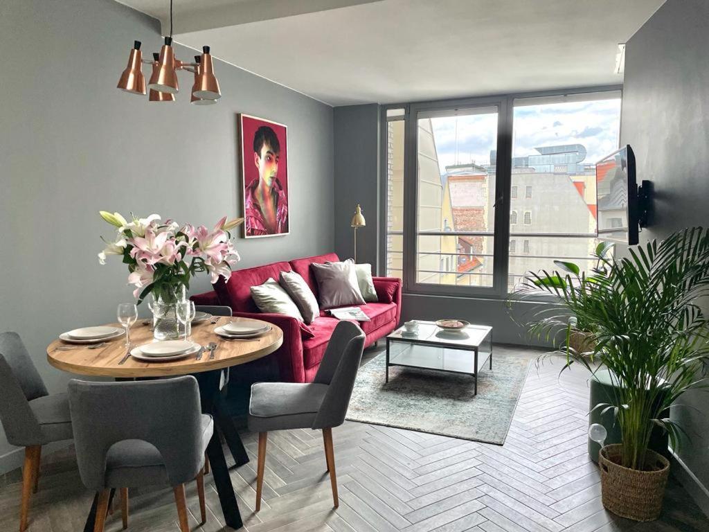 Oomph Wroclaw Deluxe Apt Ruska Apartment ภายนอก รูปภาพ